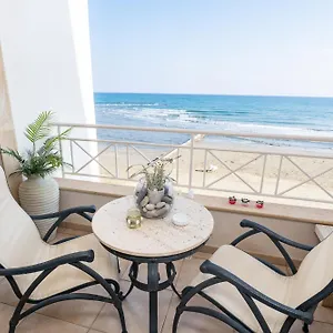  Apartment Quattro Beachfront Sea View Ap 4